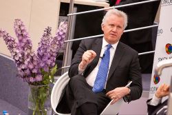 SKOLKOVO: Chairman and CEO of General Electric spoke with SKOLKOVO students about leadership, innovation, and global market trends