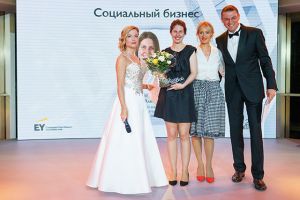 СКОЛКОВО: Выпускница бизнес-школы СКОЛКОВО среди победительниц конкурса EY «Деловые женщины 2018» СКОЛКОВО: Выпускница бизнес-школы СКОЛКОВО среди победительниц конкурса EY «Деловые женщины 2018»